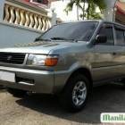 Toyota Revo 1999
