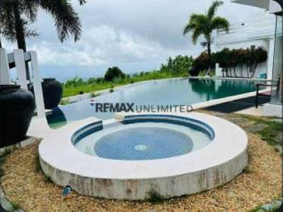 For Sale Luxurious Mansion House Overlooking Taal, Laurel