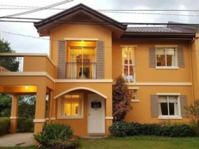 5-bedroom House with 121sqm Lot For Sale in Bacoor Cavite