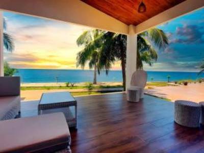 GABAYAN RIVIERA RESORT &ndash; OCEANFRONT RESORT FOR SALE IN SIQUIJOR, Lazi